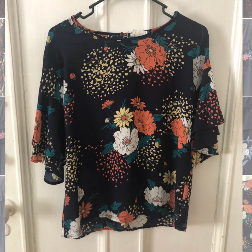Flowy floral blouse